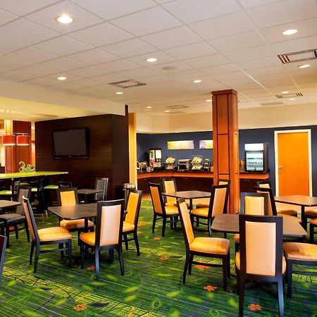 Fairfield Inn & Suites By Marriott Toronto Mississauga Exterior photo